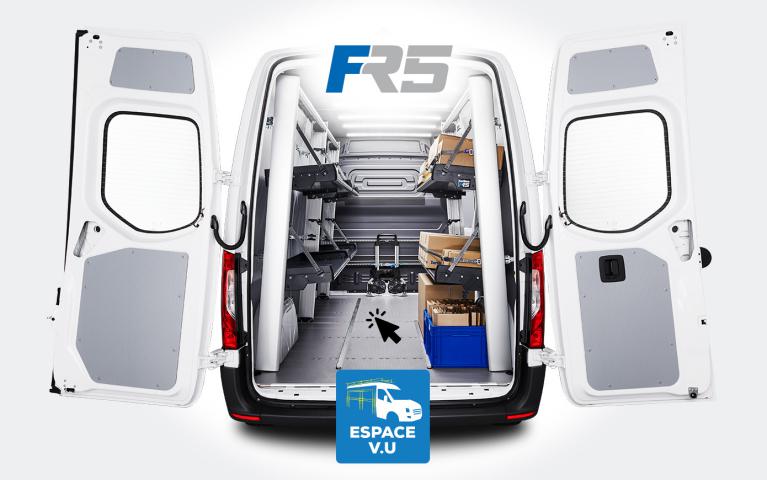Aménagement métallique pour véhicule utilitaire professionnel avec le système d'agencement d'étagère pliable, repliable, escamotable, rabattable et modulable FR5. Equipement de fourgon et fourgonnette d’entreprise et artisan par Espace V.U Sarl. Aménageur et distributeur exclusif Sortimo by Gruau pour camion et camionnette professionnelle à Bordeaux en Gironde 33, Charente 16, Charente-Maritime 17, Dordogne 24 et Lot-et-Garonne 47.