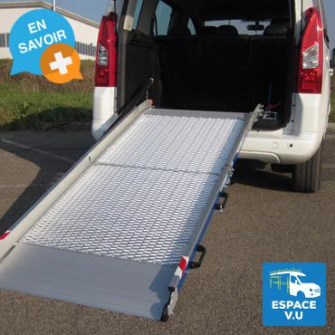 Obtenez un devis pour une rampe de chargement pliable en treillis avec une capacité de charge de 300 kg pour l'équipement d'un véhicule utilitaire léger par Espace V.U Sarl, station Sortimo by Gruau, aménageur de véhicule professionnel à Bordeaux en Gironde 33, Charente 16, Charente-Maritime 17, Dordogne 24 et Lot-et-Garonne 47. Vente directe usine dans toute France.