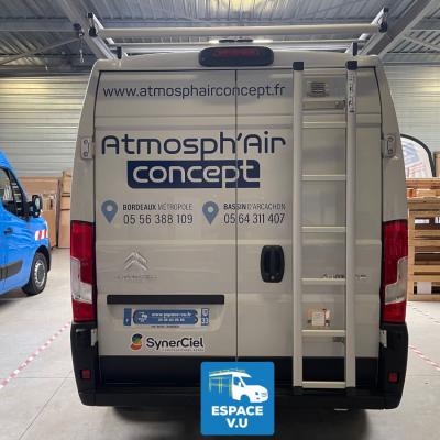 Aménagement intérieur métallique modulaire er galerie en aluminium pour le camion d'une entreprise climatisation et chauffage en Gironde et Nouvelle-Aquitaine.